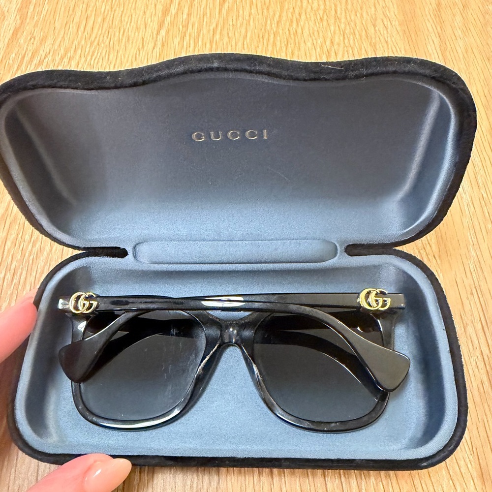 (Sold) Gucci Black Cat Eye Sunglasses with Gold Accents - Picture 4 of 5